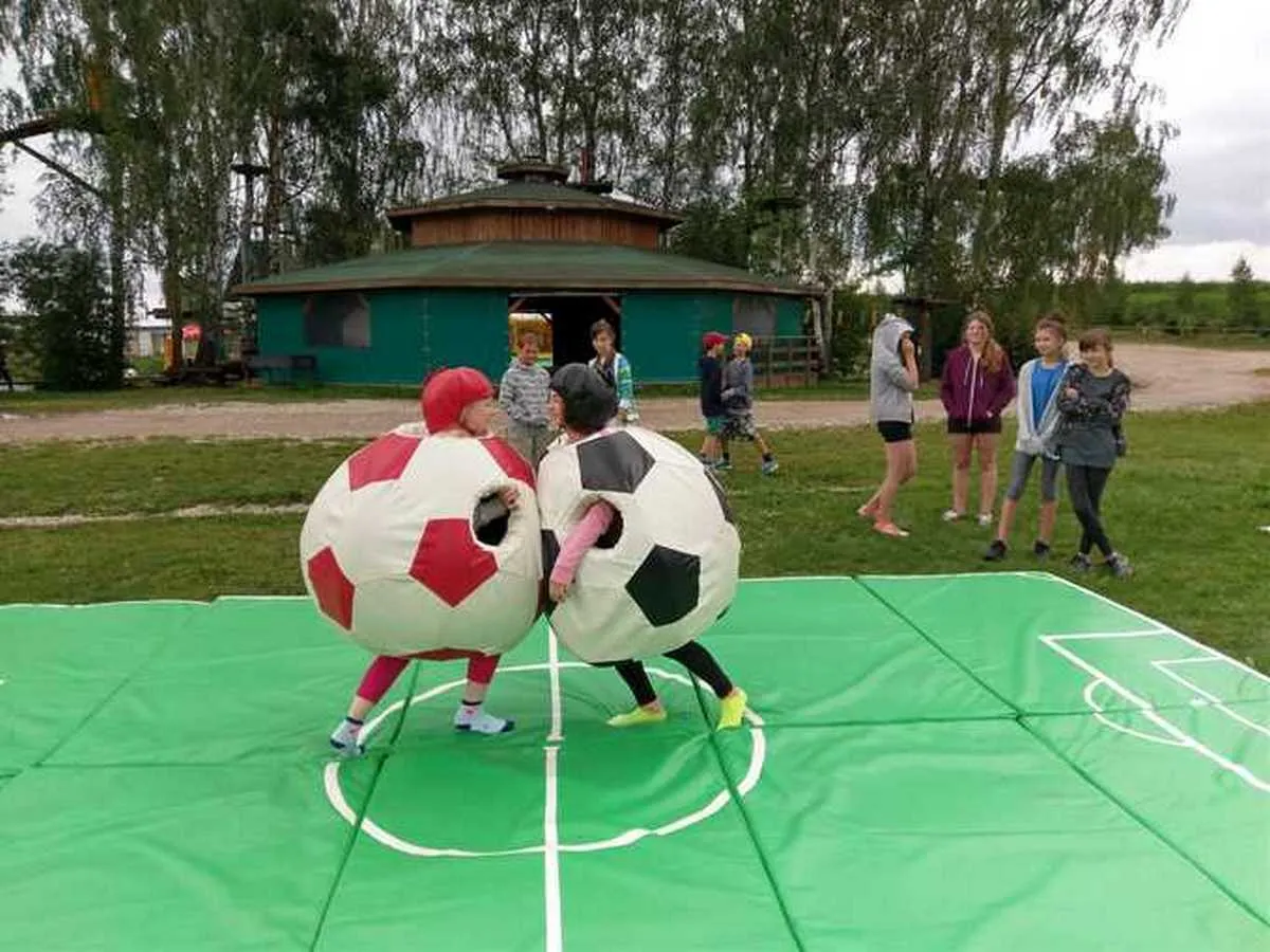 Obozy i kolonie w ośrodku Syrenka