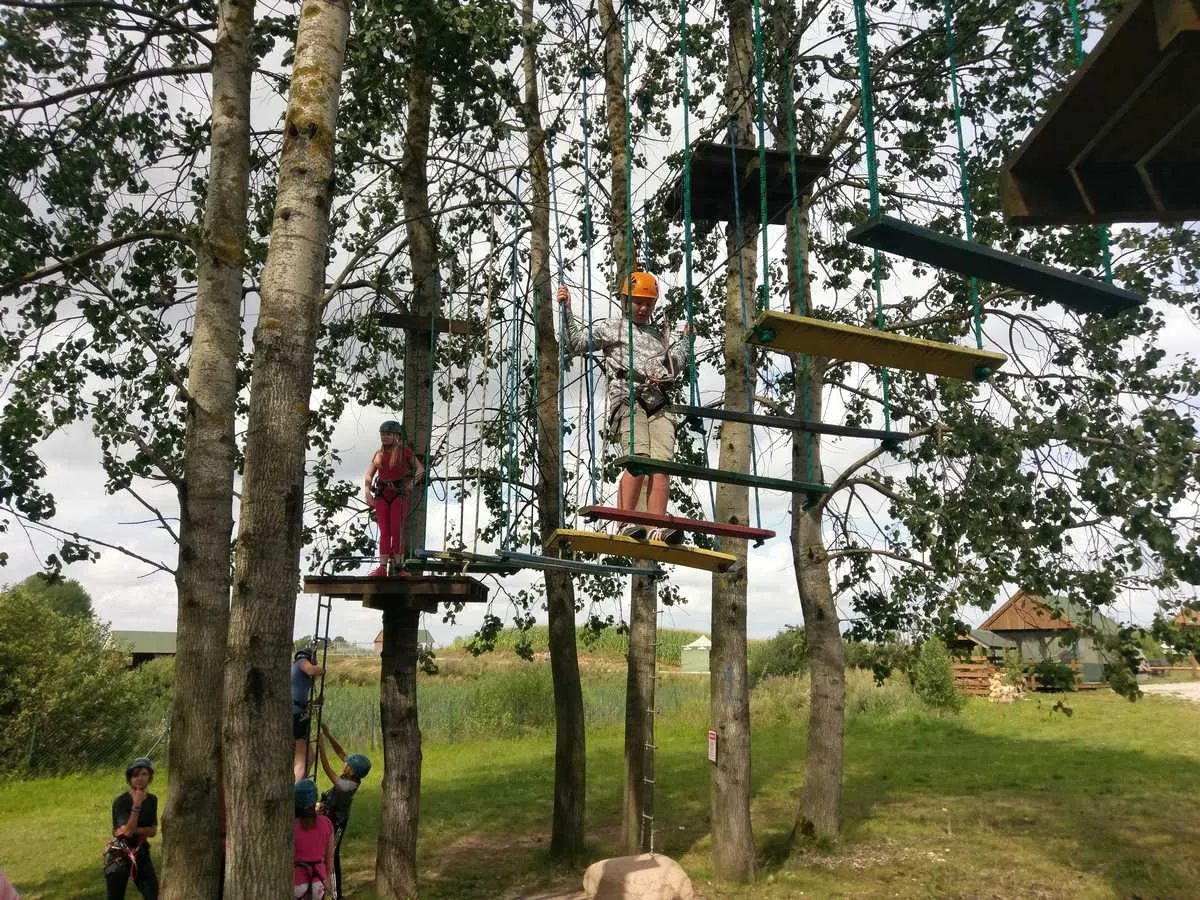 Obozy i kolonie w ośrodku Syrenka